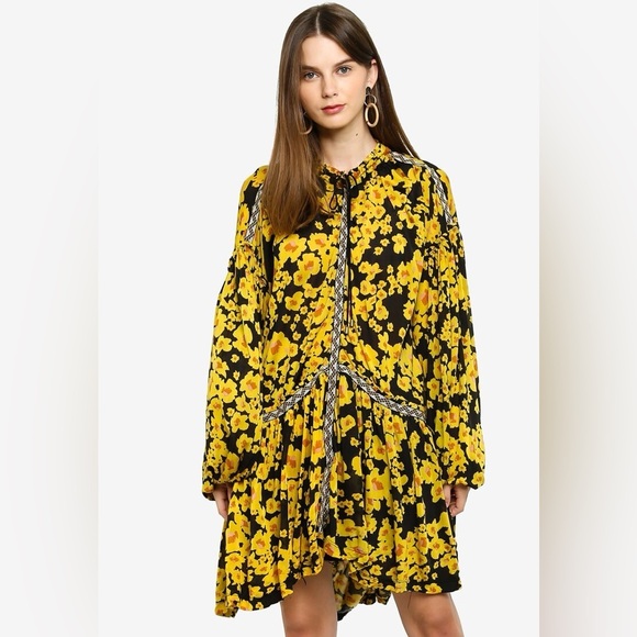 Free People Dresses & Skirts - Free People Love Letter Floral Tunic Blouse in a black and yellow floral print.
